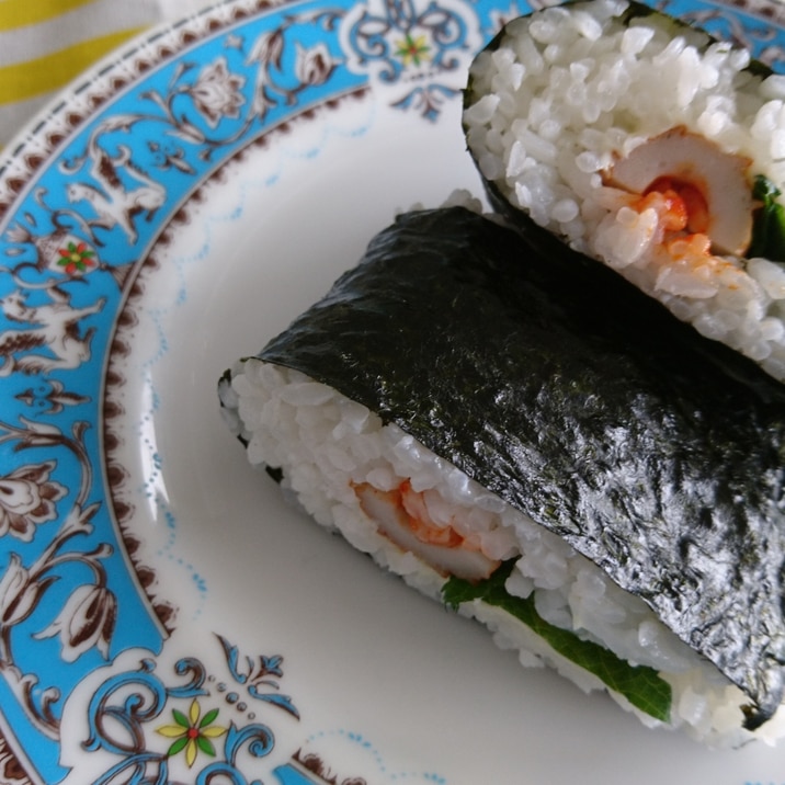 折りたたむだけの雫型おにぎり!コチュジャンちくわ味